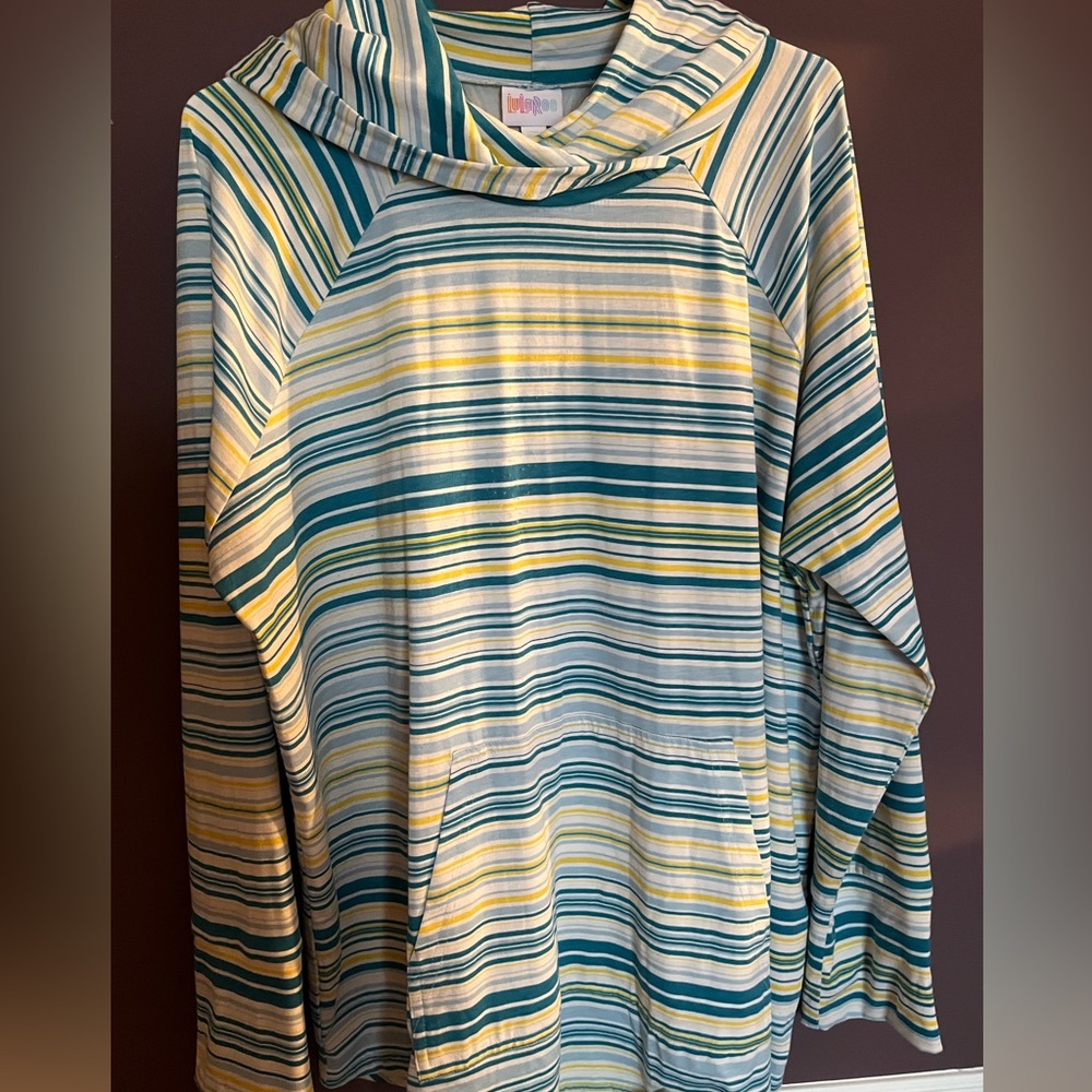 LuLaRoe Amber hoodie
